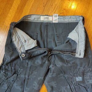 Levi's Cargo Loose Straight Camo Pants Size 36x32  (washed, excellent condition)